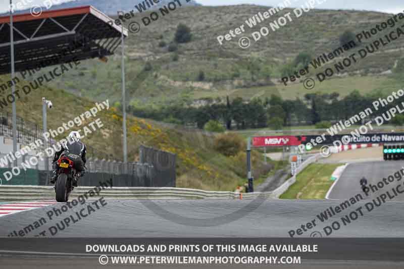 cadwell no limits trackday;cadwell park;cadwell park photographs;cadwell trackday photographs;enduro digital images;event digital images;eventdigitalimages;navarra;no limits trackdays;peter wileman photography;racing digital images;trackday digital images;trackday photos